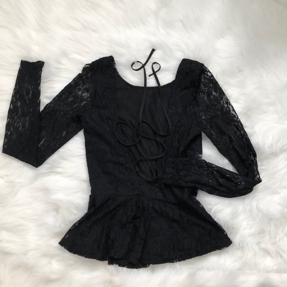 🔥2 for 25$🔥H&M Sexy lace top - Picture 1 of 6